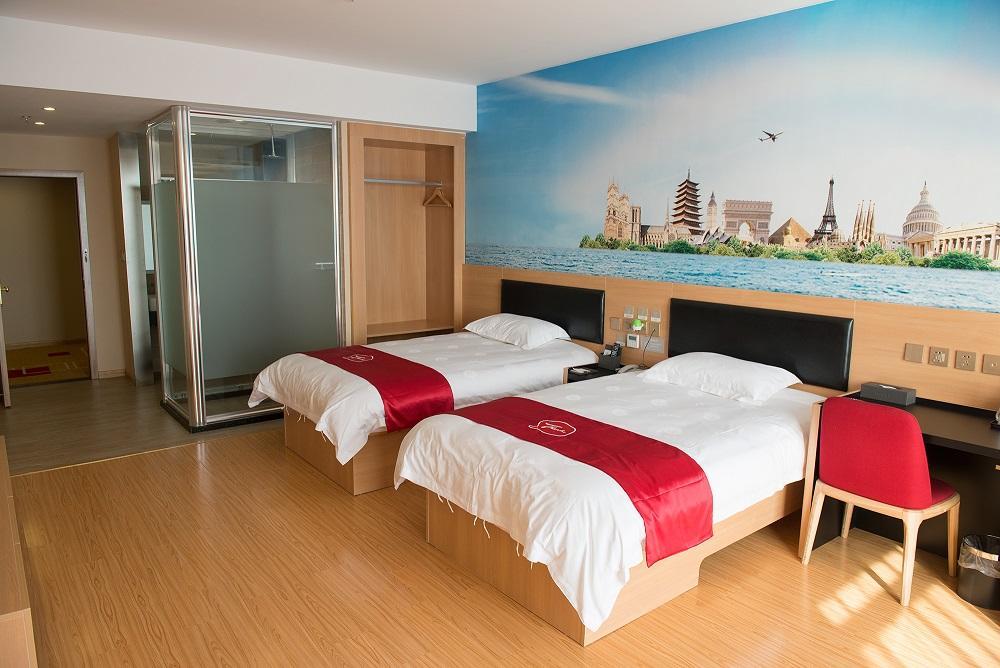 Thank Inn Plus Hotel Sichuan Neijiang Hongxing Red Star Macalline Buitenkant foto